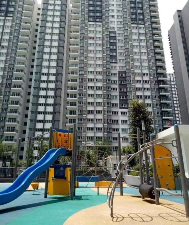 Cikta'Z Homestay Southville City Bangi Kampong Tangkas ภายนอก รูปภาพ